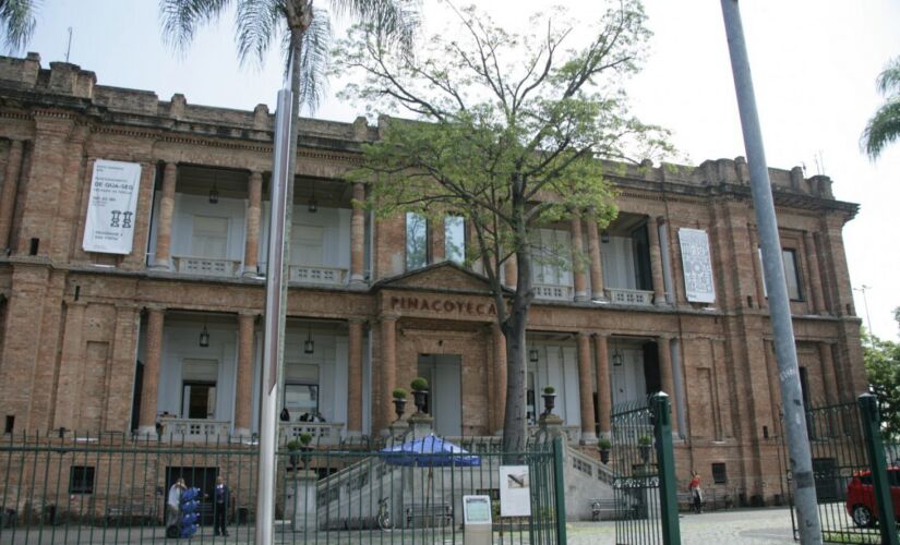 Fachada Pinacoteca