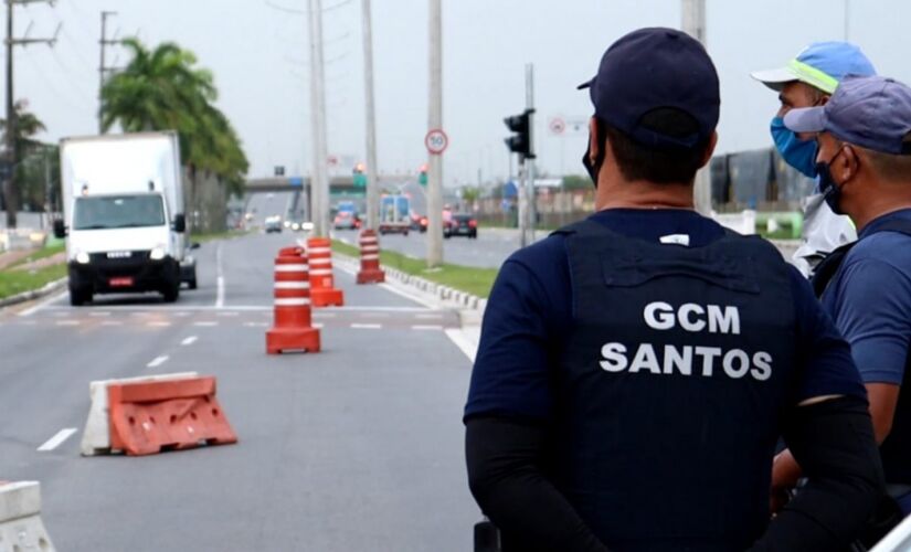 As barreiras sanitárias faziam parte da estratégia para evitar aglomerações nas praias e a disseminação da Covid-19
