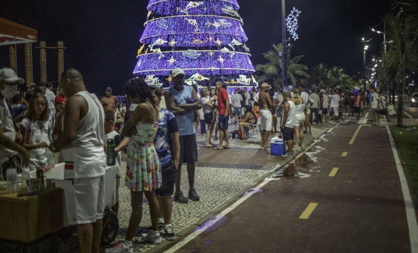 Movimentação na virada do ano na baixada santista, em Praia Grande, litoral sul de São Paulo