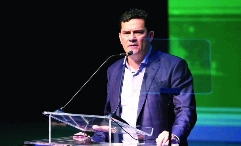  Ministro quer informações sobre os valores pagos ao presidenciável