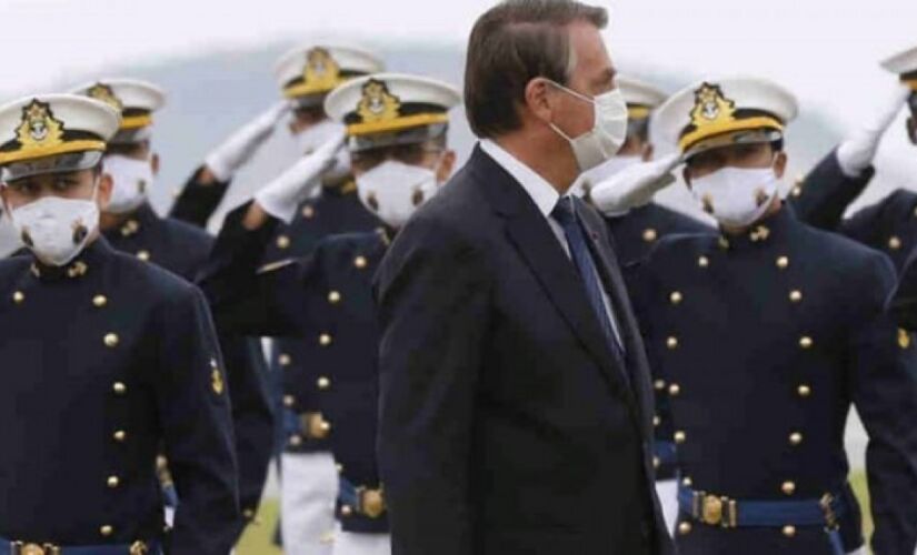 Bolsonaro em evento na Escola Naval.