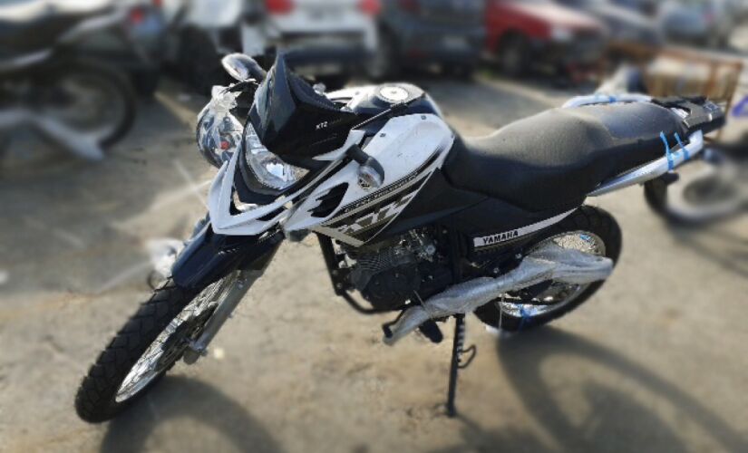 Todas as motos são da marca Yamaha