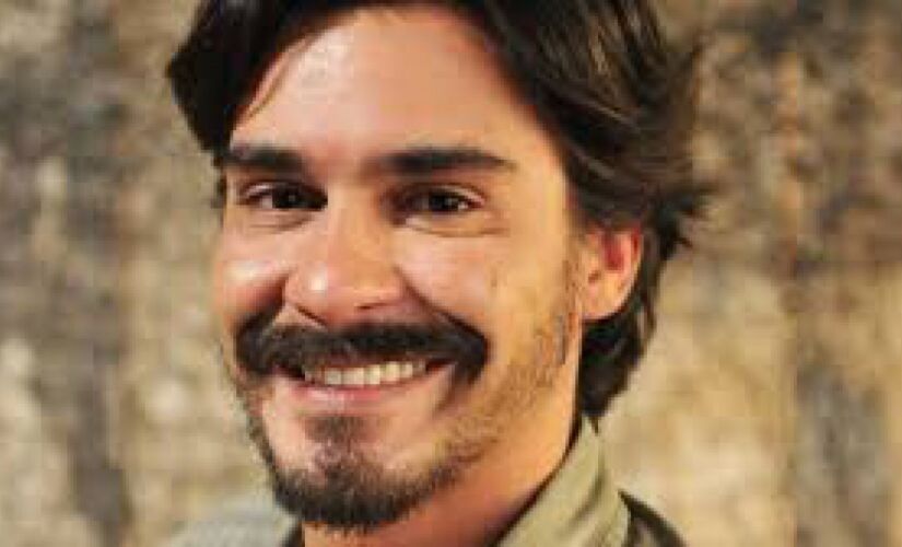 O ator André Gonçalves   