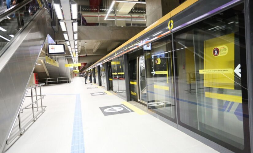Esta&ccedil;&atilde;o da linha Amarela do Metr&ocirc;