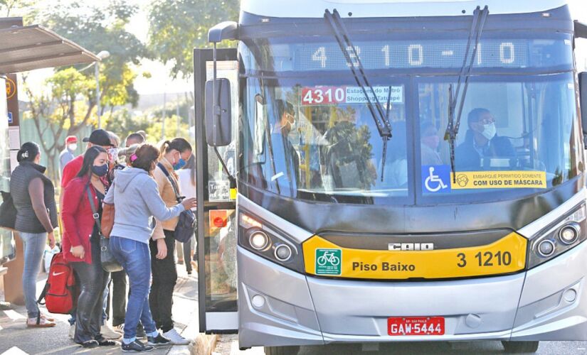 Ricardo Nunes disse que pretende manter o valor da tarifa de ônibus na capital paulista em 2022