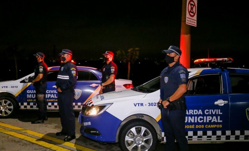 Placas antifluxo e fechamento das adegas às 22h ajudaram as forças de segurança a combater perturbação de sossego