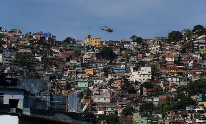 Favela da Rocinha; em 2019, as instituições que ficaram mais expostas registraram pelo menos dez operações policiais em seu entorno