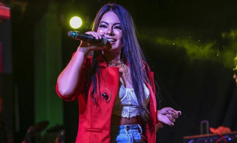 Paulinha Abelha, vocalista da Calcinha Preta 