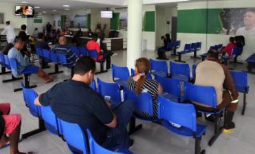 A mulher deu entrada na UPA às 11h40 e foi encaminhada para a triagem, onde foi classificada com o grau de risco azul, ou seja, sem risco ou urgência para atendimento
