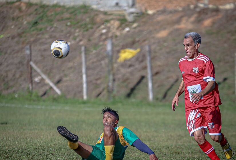 Na manhã deste domingo (18) aconteceu, no campo do América, mais uma rodada da 2ª fase da Taça João Rubini de Futebol Veterano  Categoria Quarentão, em Porto Feliz/ Honae Pereira