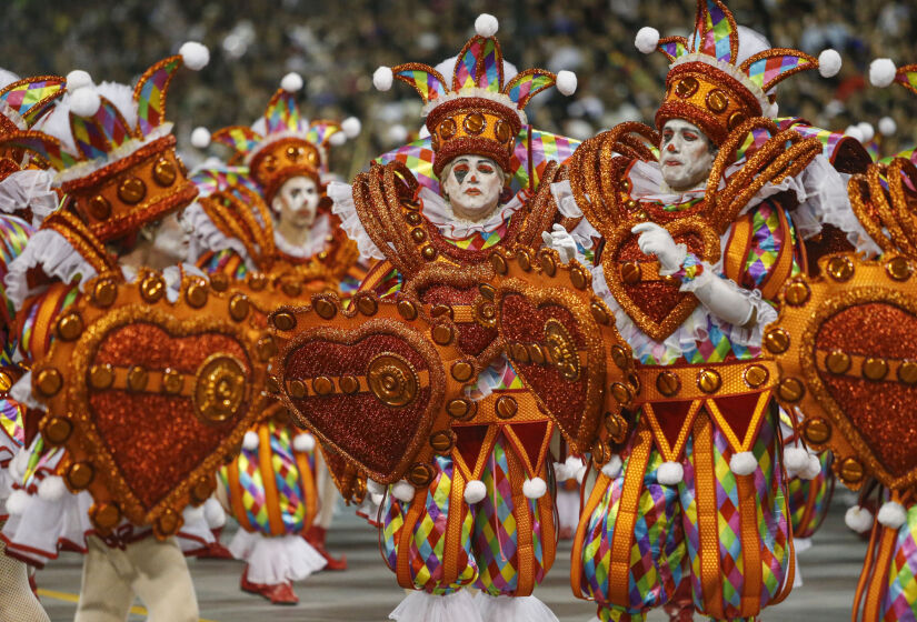 Momentos do desfile da Mocidade Alegre em 2024. Fotos: Paulo Pinto/Agência Brasil