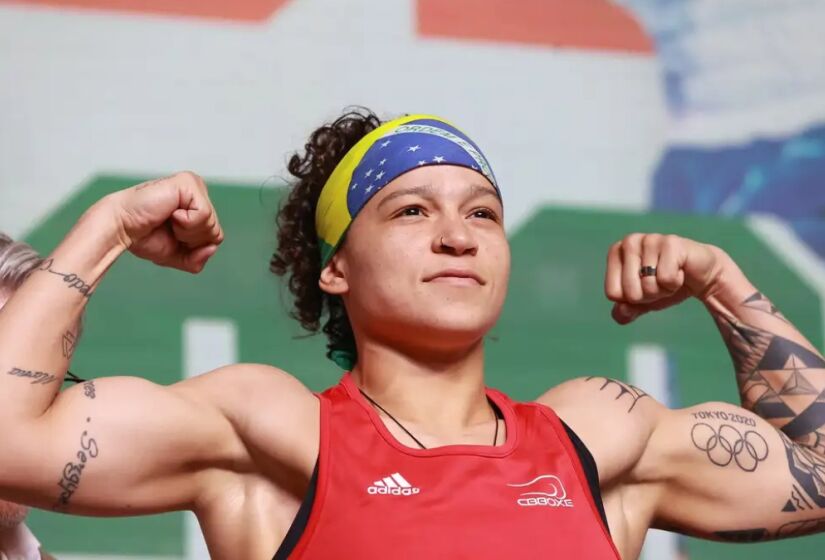 Este ano, Bia Ferreira foi eleita "Melhor Atleta de Boxe Brasileiro" pelo COB./(Foto: IBA boxing / Divulgação)