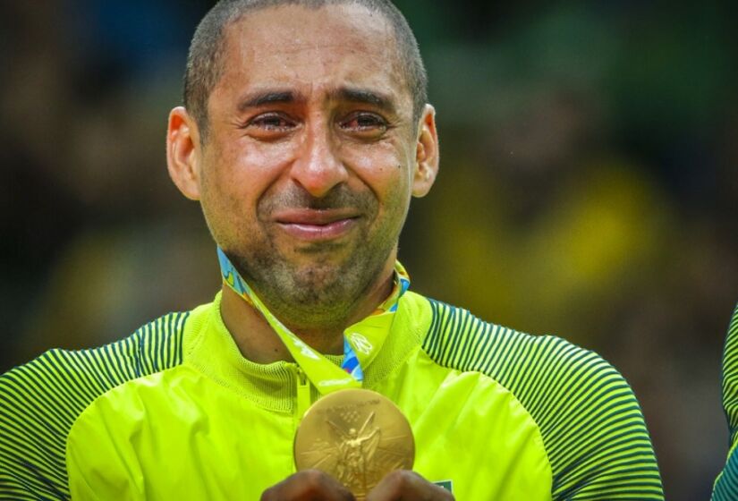 Serginho do vôlei ganhando a sua segunda medalha de ouro em 2016. / Foto: Danilo Borges/Brasil2016.gov.br