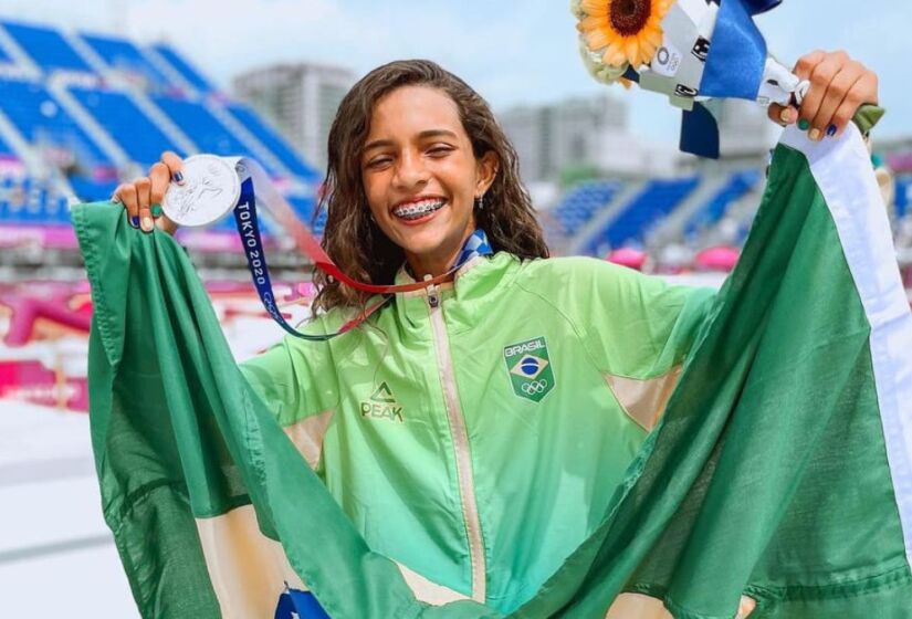 No skate, Rayssa Leal ganhou uma medalha de prata no Street feminino/(Foto: Divulgação/Instagram)