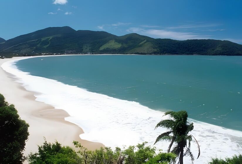 Praia de Tabatinga, em Caraguatatuba. / Foto: Prefeitura de Caraguatatuba