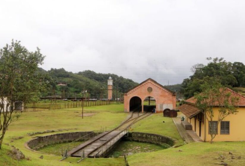 No Museu Ferroviário e no Pátio Ferroviário, está localizado o Viradouro (também chamado Virador ou Girador), que antigamente era usado para alterar o sentido das locomotivas. / (Foto: Helber Aggio/PSA)