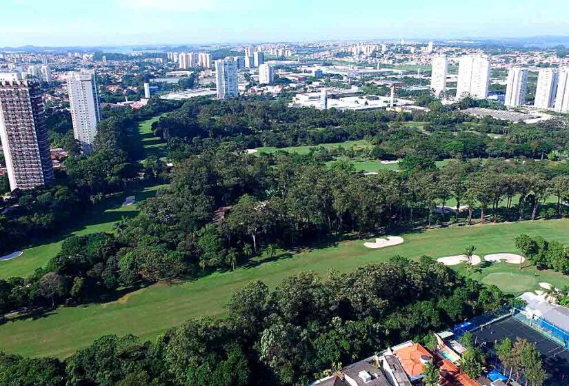 O São Paulo Golf Club encontra-se até hoje na Praça Dom Francisco de Souza - Foto: Daniel Villaça