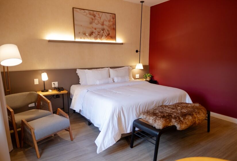 Quarto no Hotel Cordialle - (Foto: Divulgação/Hotel Cordialle)