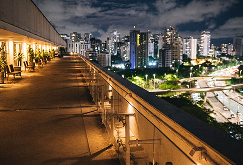 O Restaurante Vista Ibirapuera tem vista privilegiada para o Parque Ibirapuera - Foto: Divulgação