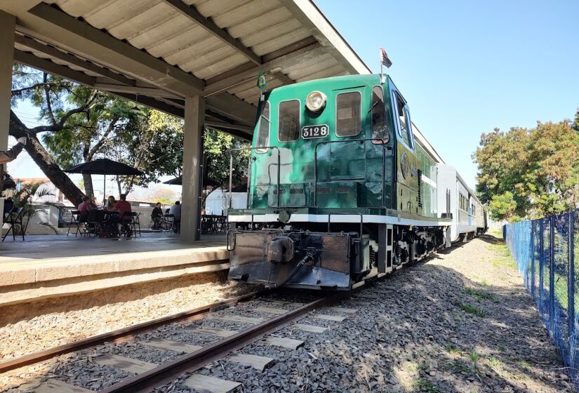 Os responsáveis pela organização do passeio solicitam que os passageiros cheguem à estação de embarque com pelo menos 45 minutos de antecedência. O embarque inicia 15 minutos antes do horário de partida. Para quem preferir fechar o pacote de viagem com café da manhã, é necessário chegar às 8h (uma hora antes) - (Marcio Miguel/Google Reviews)