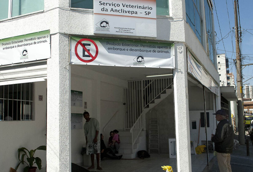 Para ser atendido nos hospitais veterinários públicos , o tutor do animal deve morar na Capital - Foto: Marcelo Camargo / Agência Brasil