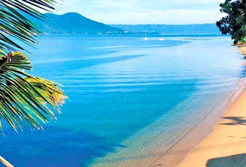 4. Ilhabela - Cidade do litoral norte, Ilhabela é uma "joia preciosa" para os casais que buscam praias paradisíacas e aventuras em contato com a natureza. O clima tropical e o ambiente tranquilo fazem a combinação perfeita para uma viagem em casal relaxante e memorável - (Divulgação/PMI)