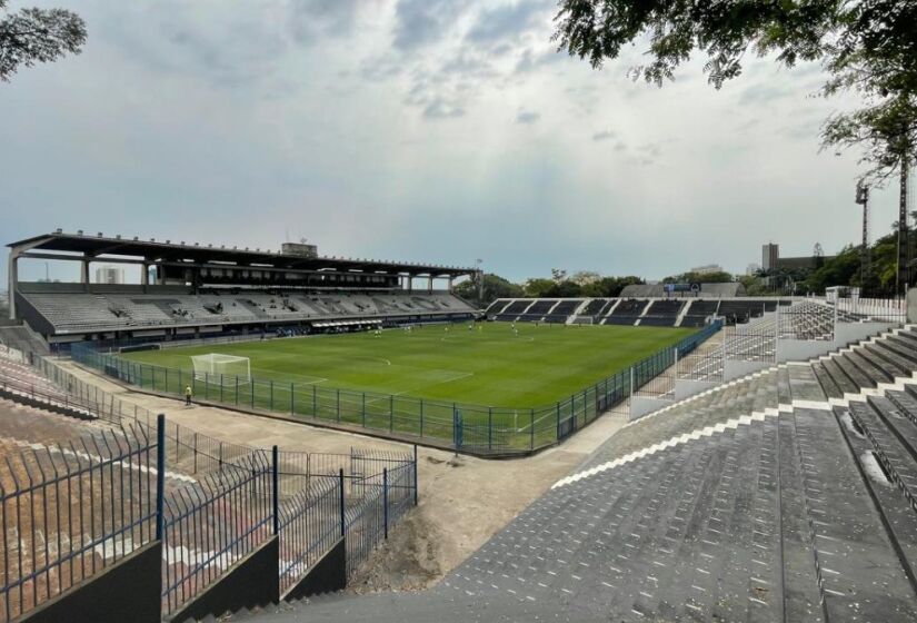 Palco de 468 jogos do Corinthians desde 1923, ano de sua inauguração, a Fazendinha é conservação histórica das origens do clube. O estádio, localizado dentro do Parque São Jorge, foi palco de quatro títulos do time alvinegro em sua história e segue ativo até hoje. Atualmente, recebe jogos das categorias de base e da equipe feminina do clube. Foto: Raphael Miras