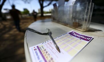 Apostador de Paraibuna ganha prêmio da Lotofácil