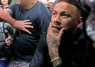 Neymar viajou ao Rio de Janeiro em aeronave particular 