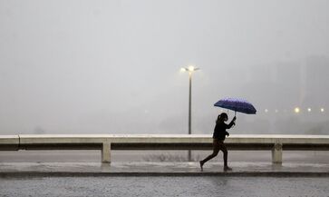 Alerta do Inmet indica chances de corte de energia elétrica, queda de galhos de árvores, alagamentos e de descargas elétrica e até queda de granizo