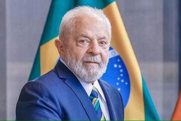 Presidente Luiz Inácio Lula da Silva (PT) sofreu acidente doméstico, em Brasília, neste sábado (19)