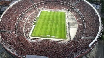 Estádio Monumental de Nuñez, do River Plate, removeu a pista atlética e se tornou o com a maior capacidade da América do Sul