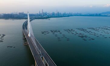 Descubra a maior ponte marítima do mundo que fica na China