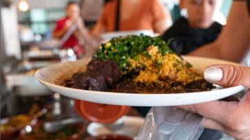 Feijoada é vendida por R$ 39,90, no ABC Paulista