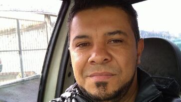 Um homem, identificado como Vandico Lopes Sobrinho, foi morto após uma invasão de criminosos a uma residência no bairro Pirajussara, em Embu das Artes