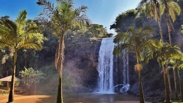 Para quem deseja pausar a rotina e relaxar, a Cachoeira Grande, em Lagoinha, no interior de São Paulo é uma ótima opção