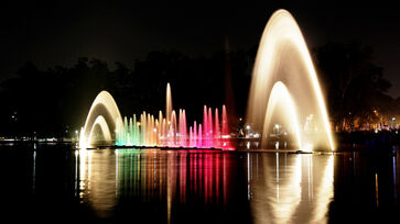 Show de luzes no Ibirapuera é tradição de Natal em São Paulo