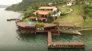 Casa fica no Condomínio Ponta da Cruz, em Angra dos Reis