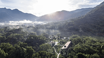 Banana Bamboo está encravado no sertão de Ubatumirim, no norte de Ubatuba