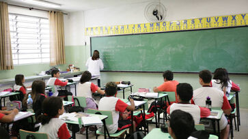 Dias letivos incluem a presença obrigatória dos alunos e orientação dos professores