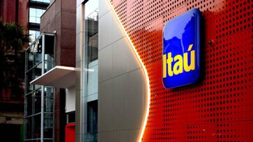 Na posição oferecida no Itaú, o profissional é responsável pelo atendimento aos clientes nos canais digitais do banco