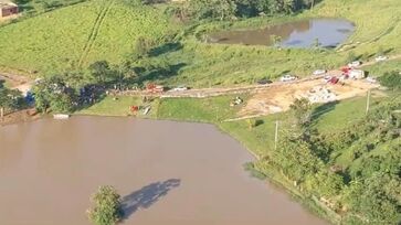 Barco vira e naufraga em Monte Mor, no interior de São Paulo