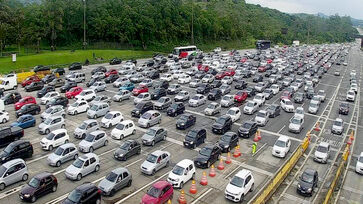 Os motoristas que estão se deslocando para o Litoral ou tentando retornar à Capital nesta quinta-feira (2/1) terão que ter paciência