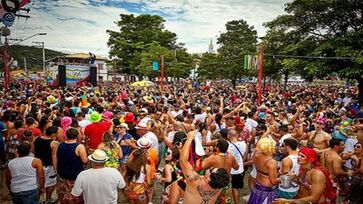 Se você gosta de Carnaval de rua, tradição e marchinhas, São Luiz do Paraitinga é um destino imperdível