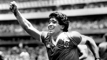 Promotores alegam que a morte de Maradona poderia ter sido evitada e acusam a equipe médica de negligência