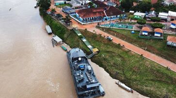 Só é possível chegar a essa cidade de avião ou barco 