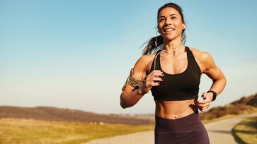 Para emagrecer de forma saudável e eficiente, o ideal é apostar em um programa que misture diferentes tipos de exercícios.