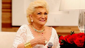  Hebe Camargo morreu, aos 83 anos, em 2012