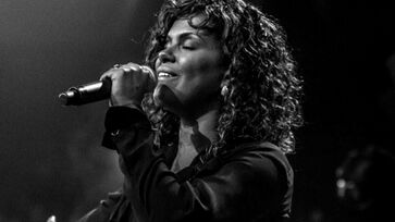 Cantora Nivea Soares se apresentará em festival de Campinas