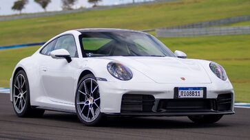Inicialmente, mercado brasileiro recebe oito versões do carro produzido na Alemanha